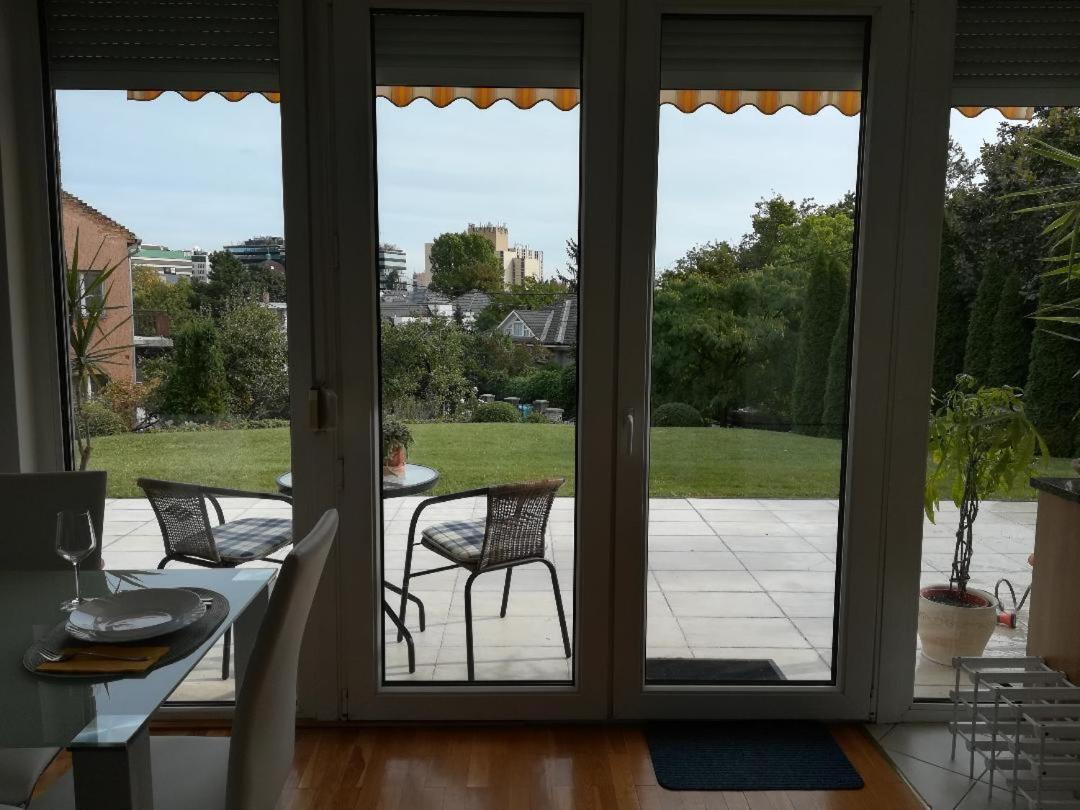 Homy Apartment In Buda, With Safe Garage And Terrace Budapest Eksteriør bilde