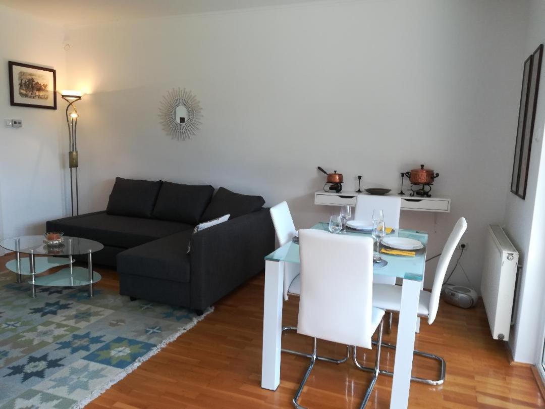 Homy Apartment In Buda, With Safe Garage And Terrace Budapest Eksteriør bilde
